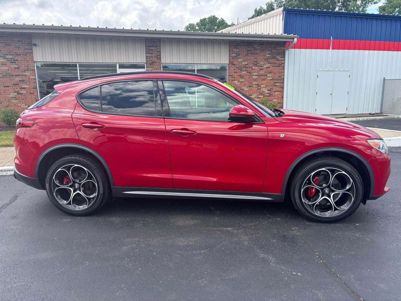 alfa romeo stelvio 2023 ZASPAKBN7P7D57944 image alfa romeo stelvio 2023 ZASPAKBN7P7D57944 image